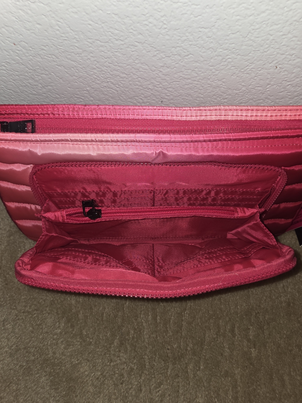 THINK ROYLN Bank Street XL Crossbody Bag With Pouch & Removable Strap NWT - Picture 2 of 9